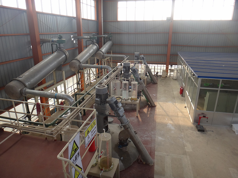 China Urea Formaldehyde Phenol Formaldehyde UF PF Glue Adhesive Production Line factory