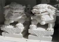 China White Jade Marble Lion Sculpture , Stone Animal Sculptures Customized Color factory