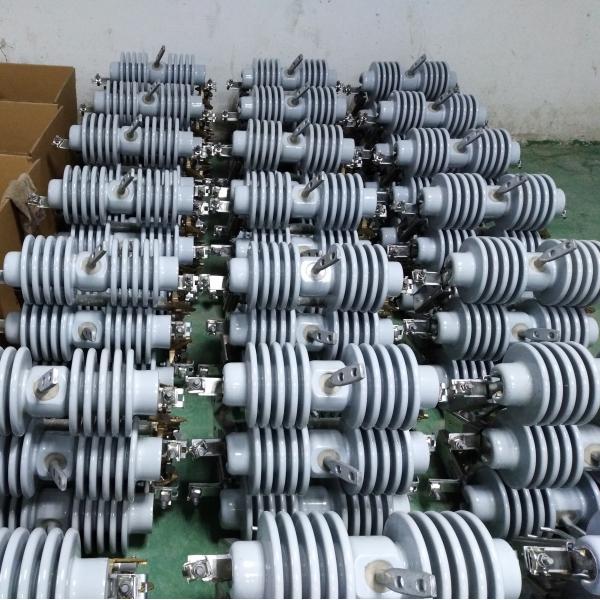 Quality 100a 200a High Voltage Fuse Cutout Porcelain Material 24kv Rated Voltage for sale