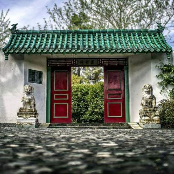 Quality Bauxite Chinese Glazed Roof Tiles Traditional Pagoda House 160mm for sale