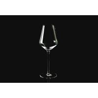 China Bar 520ml 265mm Hand Blown Lead Free Crystal Wine Glasses Rounded Body Clear for sale