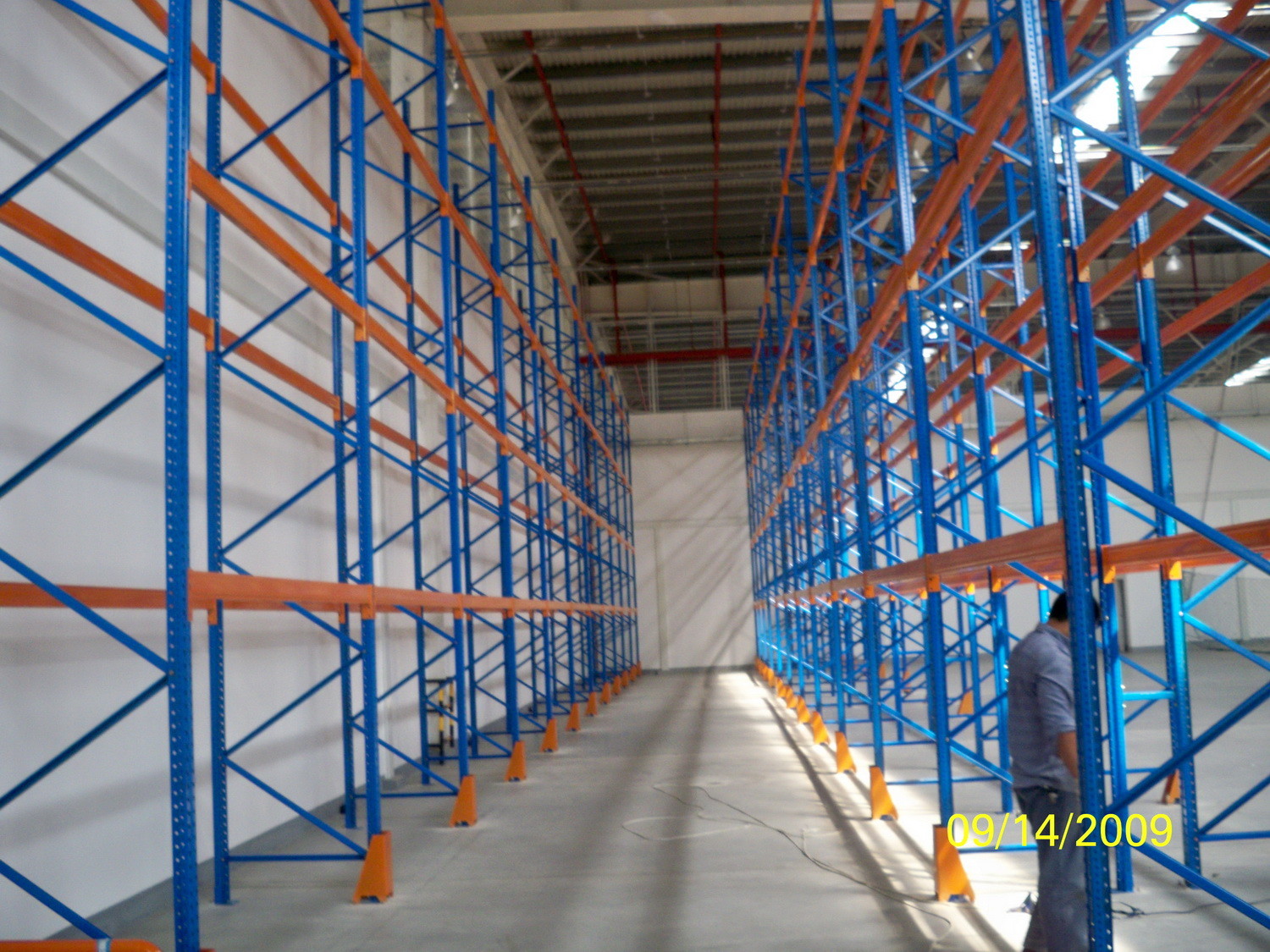 China Cold Rolled Steel Racking Pallet Rack Shelving , Industrail Storage Solutions factory