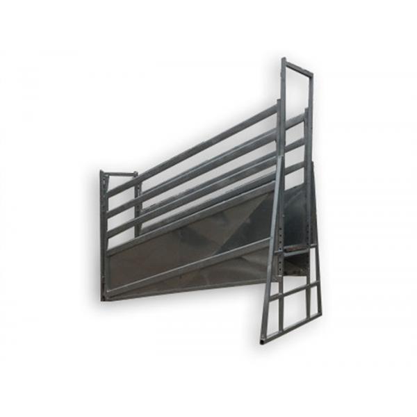 Quality Safety Rail Cattle Loading Ramp Durable Full Hot Dipped Galvanised Body for sale