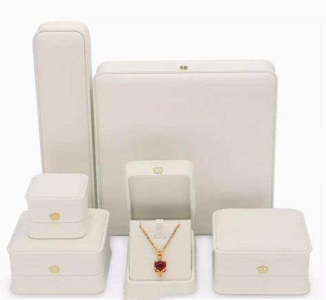 China PMS Jewelry Packaging Box Velvet Leather Jewelry Boxes Biodegradable factory