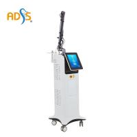 China Scar Removal Fractional CO2 Laser Machine 60W 22*35mm 12*20mm Spot Size factory