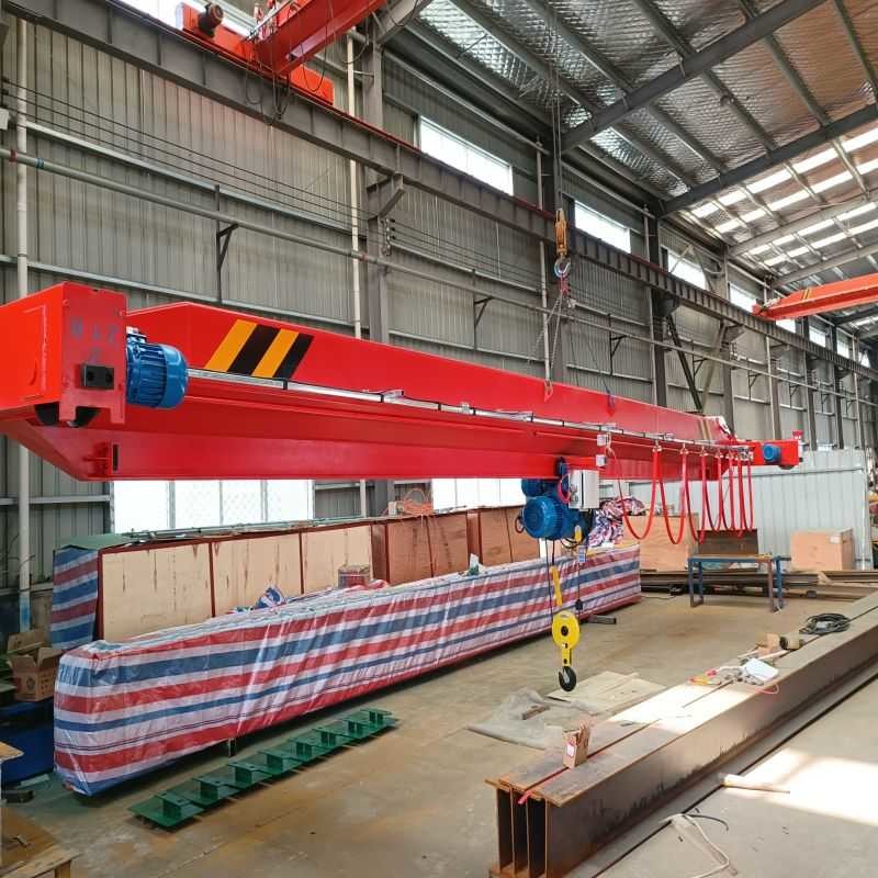 China Strength Steel Monorail 10 Ton Overhead Crane Remote Control And Pendent Control factory