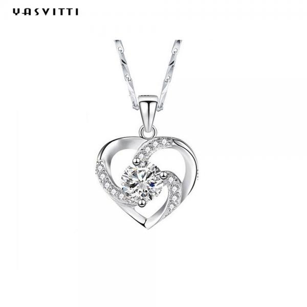 Quality 210mm 0.15oz 14k Gold Gemstone Crystal Necklace Festival Silver Heart Pendant ODM for sale
