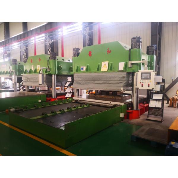 Quality Vulcanizing Hydraulic Rubber Press Machine Moulding 4 Columns 900mm Heating for sale