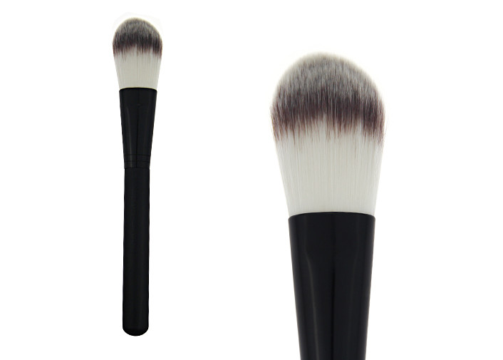 China Hot Cosmetic Tool Black  Handle Makeup Foundation Brush With Aluminium factory