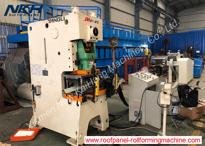 China Valley Cold Roll Forming Machine , Roof Flashing Profile Making Machine factory