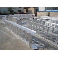 China Aluminum Boarding Ladder Compact Few Shake Marine Telescoping Boarding Ladder factory