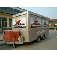 China Mobile Airstream Food Truck Trailer With Snack Machine And Equipment for sale