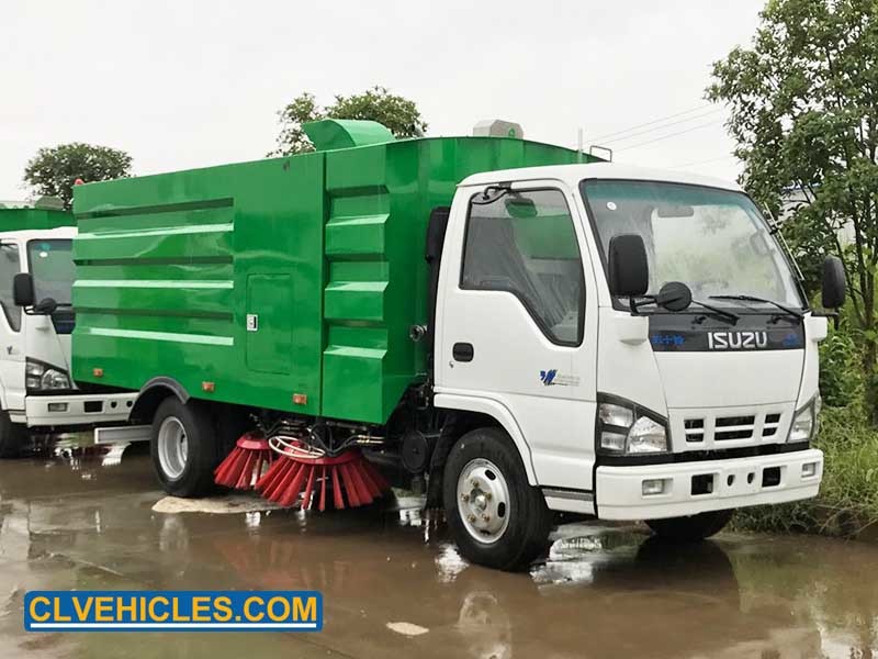 China ISUZU N Series Truck Road Sweeper 2500L Water Tank And 5000L Garbage Tank factory