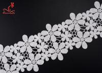 China Beautiful Flower White Embroidered Lace Trim For Wedding Dress factory