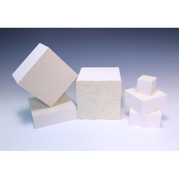 Quality Al2O3 Catalyst Honeycomb Ceramic Substrate White For Industrial VOC for sale
