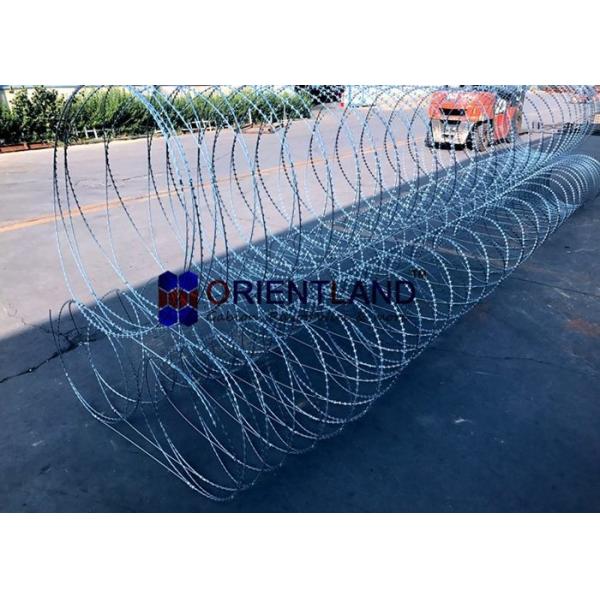 Quality Triple Strand Razor Wire Fence Wall Obstacles Pyramidal Type 10m Length for sale