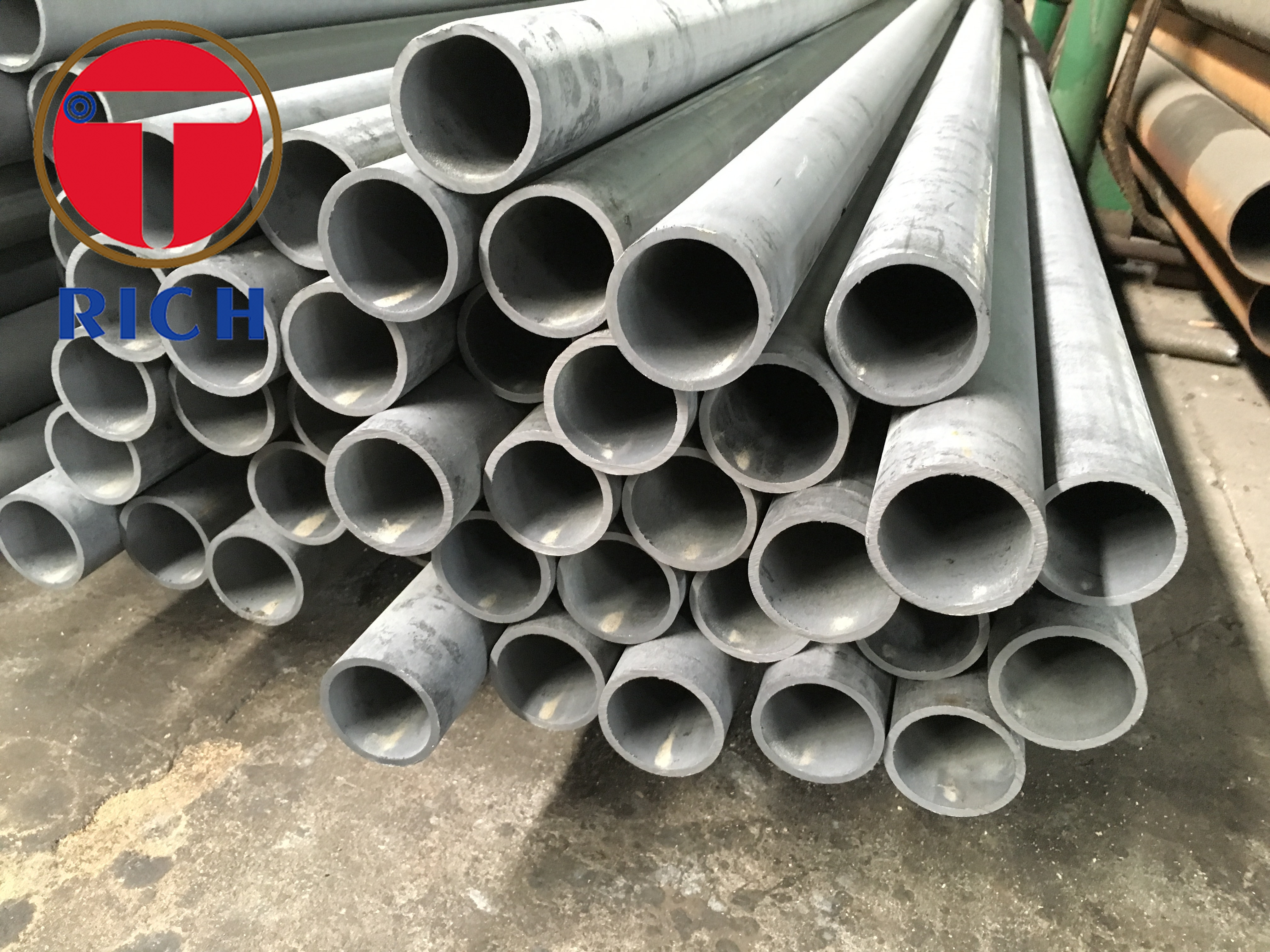 Product Show of Bearing ASTM A295 A534 2 Inch Precision Steel Tube