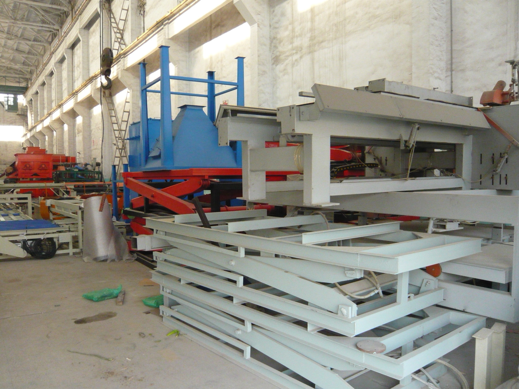 China Steel Structure Automatic Mgo Board Production Line with 1500 Sheets Production Capacity factory