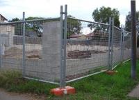 China 2.1mX2.4m removable Orange base galvanized temporary picket fence for Australia factory