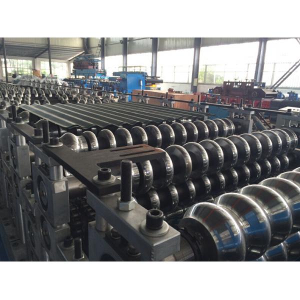 Quality Corrugated Sheet Roll Forming Machine , Metal Roofing Forming Machine By Chain for sale