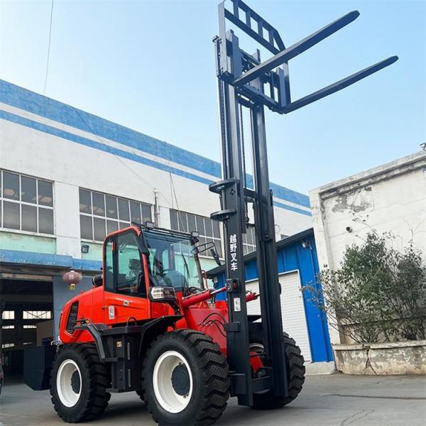 Quality Outdoor 5 Ton Rough Terrain Diesel Forklift Truck With Seated Operator for sale