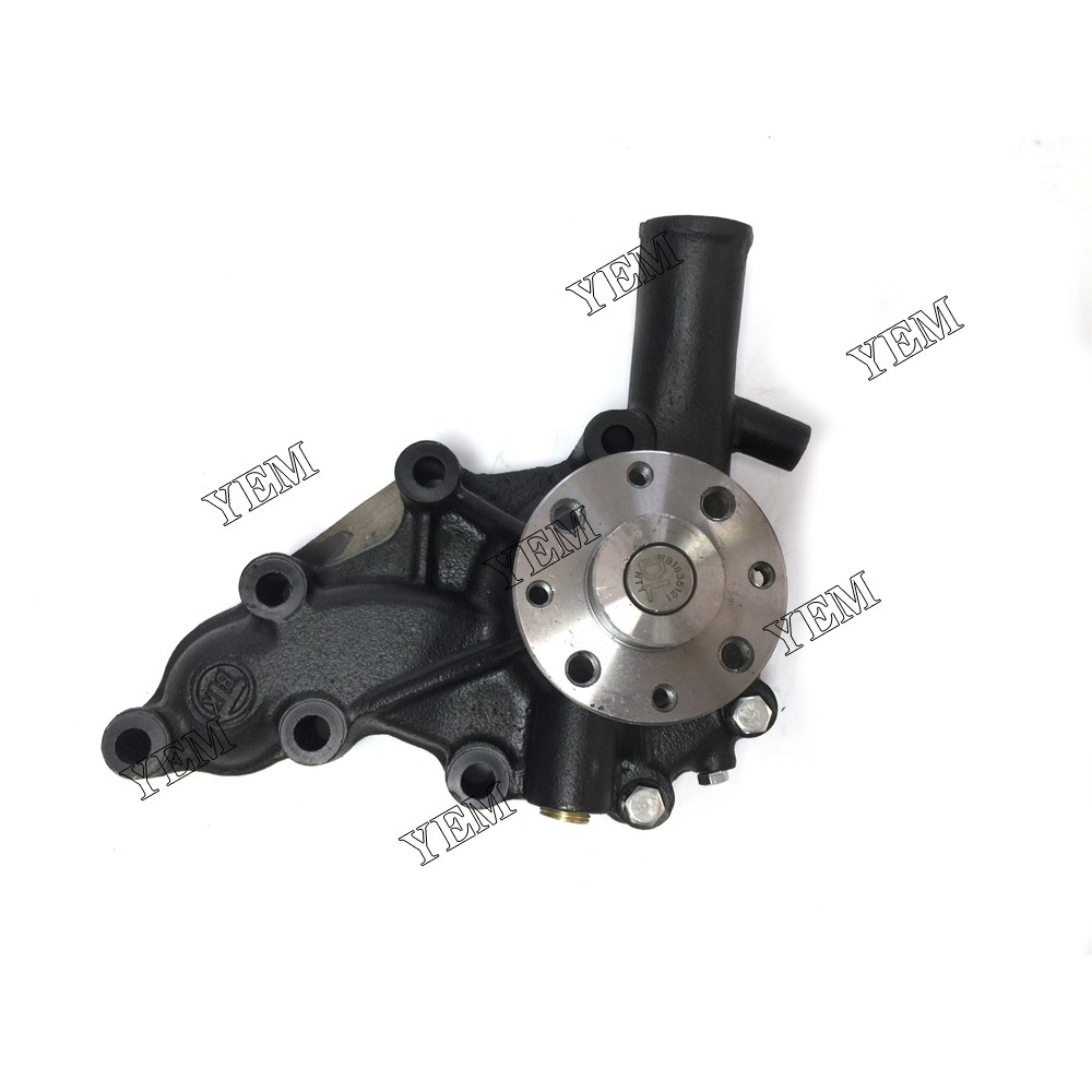China New Style C240 For Isuzu Water Pump Forklift Compatible factory