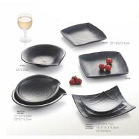 China Porcelain Dinnerware Sets / Melamine Black Matte Dinner Set Plate Unique Shape factory
