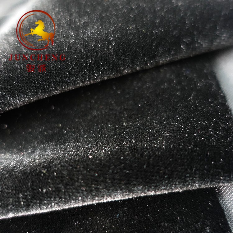 China 240gsm Polyester knitted Velvet Fabric for 2018 Fashion Wear factory