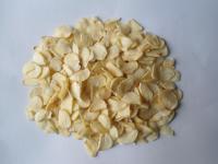 China 2017 new crops Top Quality Dehydrated Garlic Flakes / Cloves factory