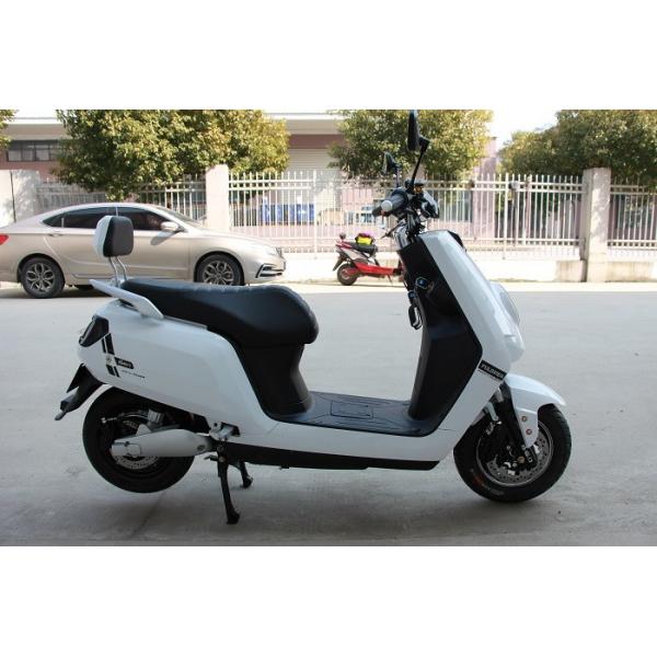 Quality Compact Electric Motorcycle Scooter , Battery Operated Scooters 72V / 20AH Fashion Design for sale