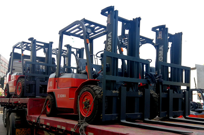 China 3000kg Warehouse Lift Truck Key Off Function With Streamline Appearance factory