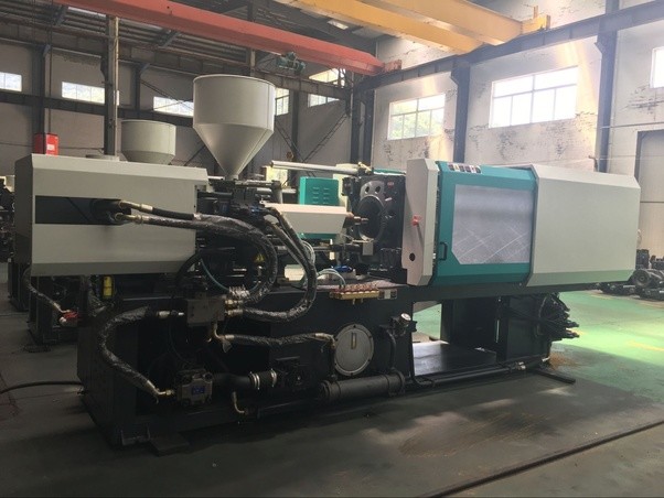 China Plastic Servo Auto Injection Molding Machine 140 Tons Horizontal Standard factory