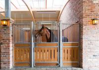 China 4.0x2.2m Horse Stables and Barns Metal Buildings , Easy to Set Up factory
