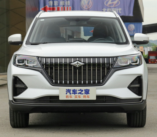 Quality Fast And Affordable Gasoline SUV BAIC X5 Five Doors Five/Seven Seats 156 Horsepower for sale