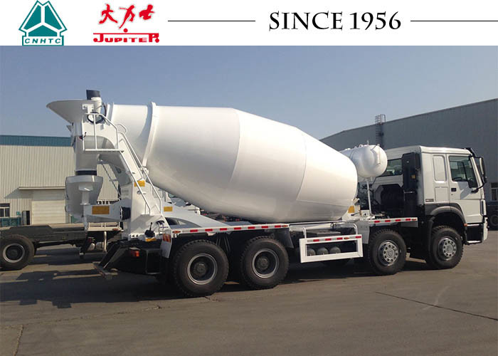 China RHD 8x4 SINOTRUK HOWO Concrete Mixer Truck For Ready Mix Cement factory