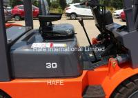 China New Fork Lift Trucks 3T With 3 Stage 3m Mast With External Air Filter factory