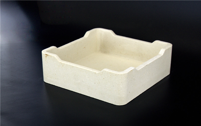 China Ceramic Industry Use Kiln Tray High Temperature Mullite Sagger White Color factory