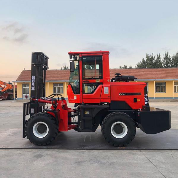 Quality 3.5Ton 42KW Off Road Forklift Vehicle With 40km Running Gear for sale