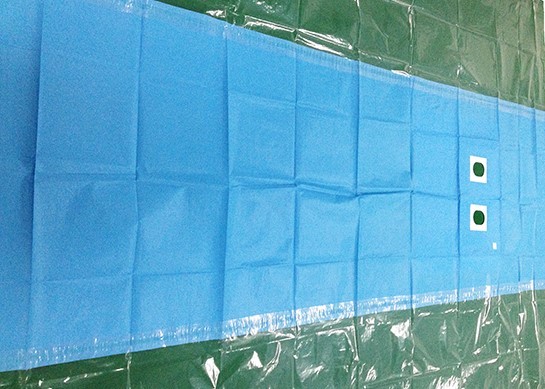 Quality Angiography Disposable Surgical Drapes , Fenestrated Sheet Three Layers Lamination for sale