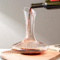 China 1800ml Crystal Wine Decanter Carafe 64 Oz Hand Blown Glass Wine Decanter Lead Free factory