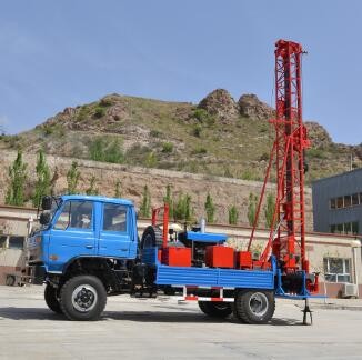 Quality 95kw 400m Deep Water Well Drilling Rig , Water Borehole Drilling Equipment Truck for sale