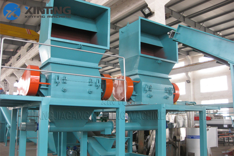 China Waste Plastic PET Bottle Recycling Machine PET Flakes Washing Crushing Plant factory