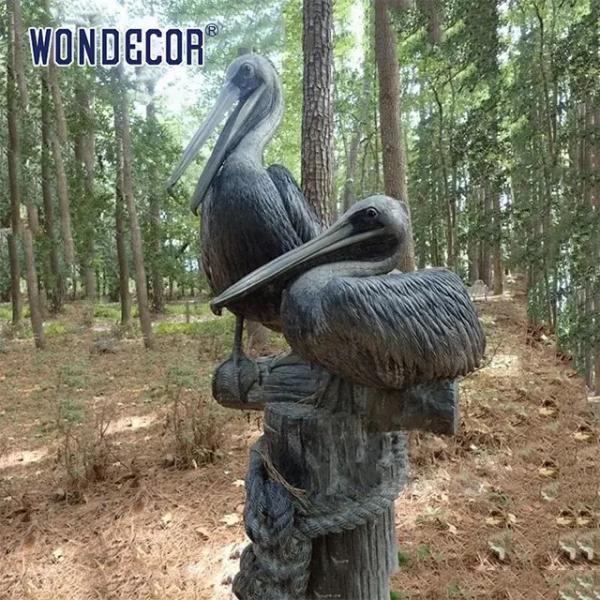Quality Casting bronze large pelican outdoor statue garden decoration for sale