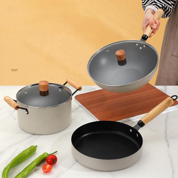 Quality 3 Pcs Nonstick Cookware Set Fine Iron Non Stick Cooking Pot Set With Glass Lid for sale