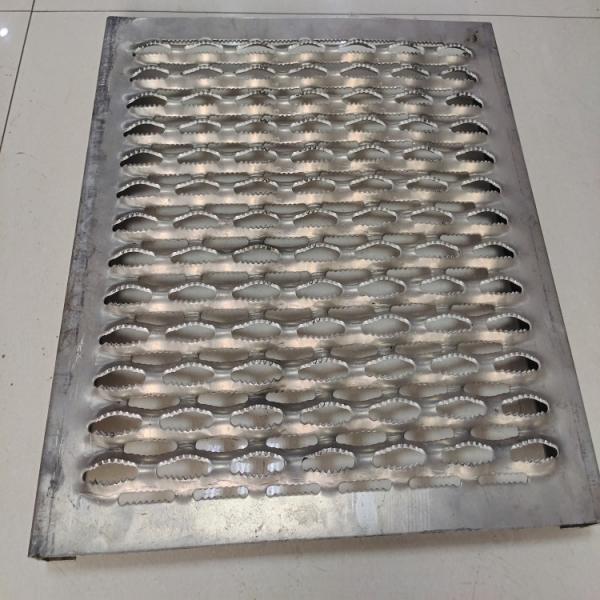 Quality High Durability Anti Slip Grating Square For Walkways for sale