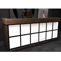 China Luxury Wooden Veneer Surface Grocery Store Checkout Counter With Lighting Box for sale