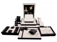 China High Glossy Black Wooden Window Jewelry Display Set Jewellery Display Stand factory