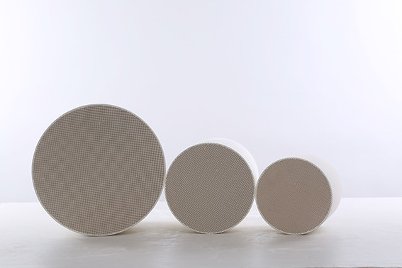 Quality Cellular Cordierite Honeycomb Ceramic Filter , Diesel Particulate Filter for sale