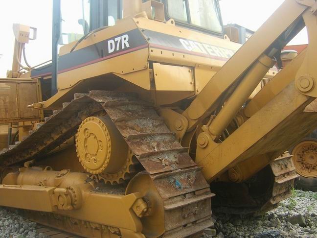 China Diesel Power Source Second Hand Bulldozer Used Cat D7R Crawer Bulldozer factory