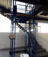 China 500KG Small Hydraulic Elevator 7500mm 0.25m/S Cargo Freight Lift factory